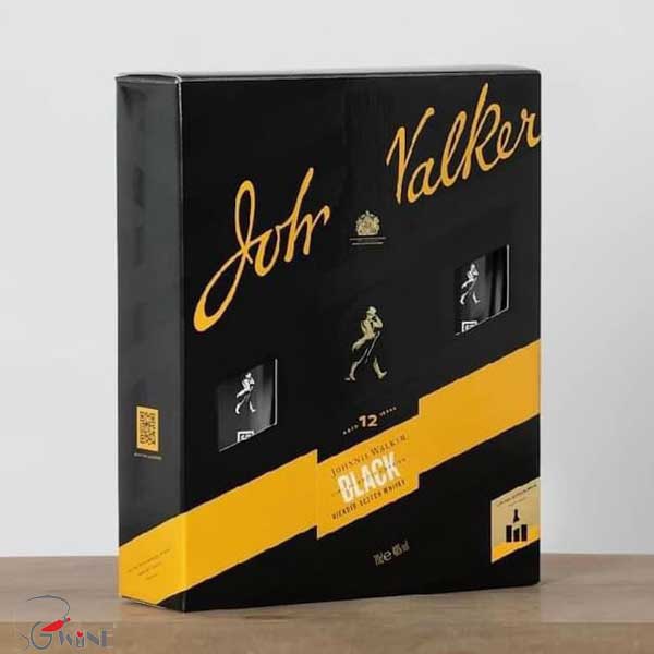 Giá trị xứng tầm với rượu Johnnie Walker Black Label hộp quà tết 2023 thích hợp cho việc biếu tặng và thưởng thức cùng gia đình và người thân trong dịp tết nguyên đán 2021