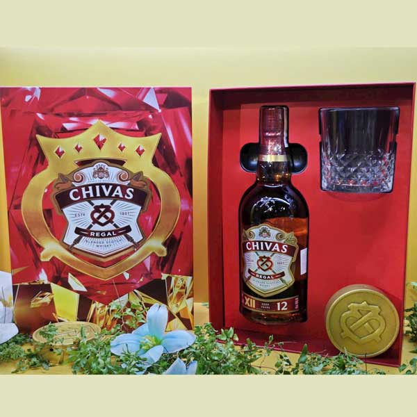 Rượu Chivas 12 hộp quà tết 2025