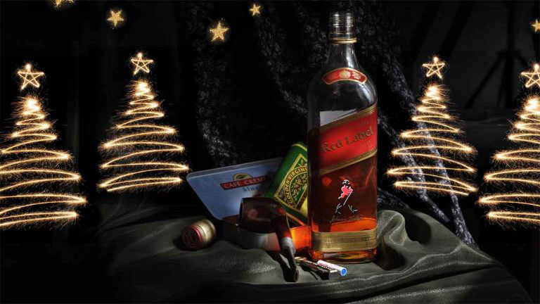 Đẳng cấp của một quý ông được khẳng định với Johnnie Walker Red Label , Loại Rượu Whisky bán chạy nhất Scotland
