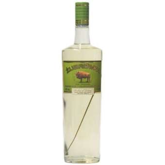 Rượu Zubrowka Bison (Cọng cỏ xanh)